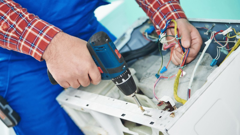 Büyükçekmece İtimat İtimat çamaşır makinesi kart tamiri – Su almama arızası orijinal parça ile giderildi. - Teknik servis örneği